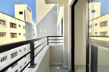 Apartamento para alugar com 36m², 2 quartos e sem vaga Apartamento para alugar com 36m², 2 quartos e sem vagaVaranda