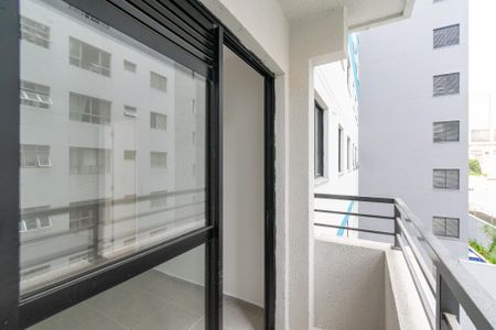 Apartamento para alugar com 36m², 2 quartos e sem vaga Apartamento para alugar com 36m², 2 quartos e sem vagaSacada