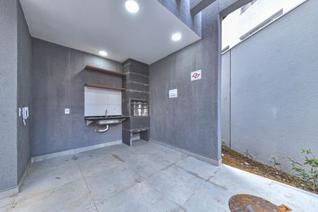 Apartamento à venda com 34m², 2 quartos e sem vagaÁrea comum