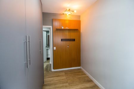 Quarto  de apartamento à venda com 2 quartos, 69m² em Alphaville, Barueri