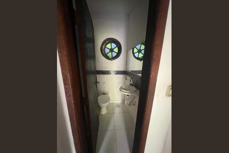 Casa à venda com 229m², 4 quartos e 2 vagas