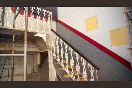Casa à venda com 242m², 3 quartos e 2 vagas