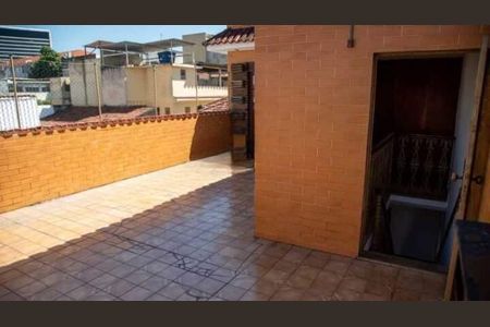 Casa à venda com 242m², 3 quartos e 2 vagas