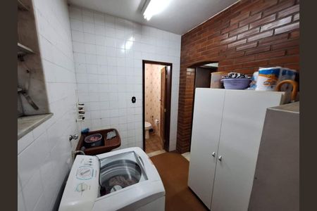 Casa à venda com 306m², 5 quartos e 5 vagas