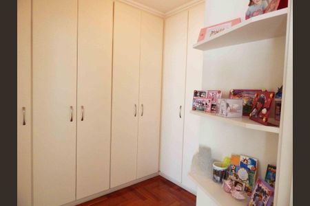 Casa à venda com 430m², 4 quartos e 6 vagas