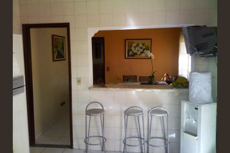 Casa à venda com 3 quartos, 220m² em Vila Sonia, São Paulo