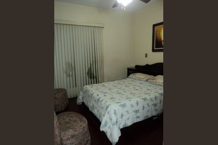 Casa à venda com 3 quartos, 220m² em Vila Sonia, São Paulo