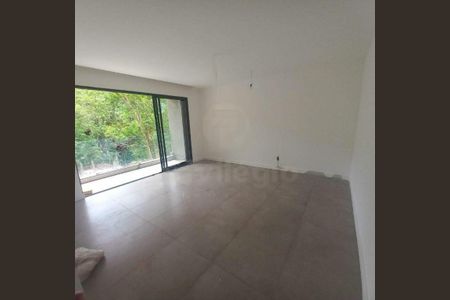 Casa à venda com 626m², 5 quartos e 3 vagas