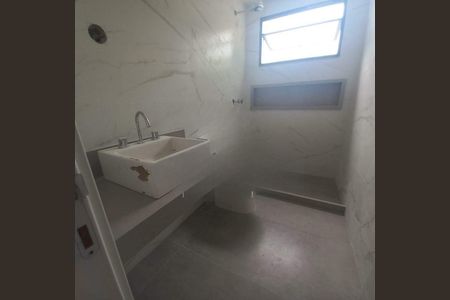 Casa à venda com 626m², 5 quartos e 3 vagas