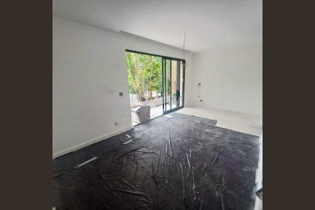 Casa à venda com 626m², 5 quartos e 3 vagas