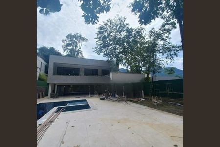 Casa à venda com 626m², 5 quartos e 3 vagas