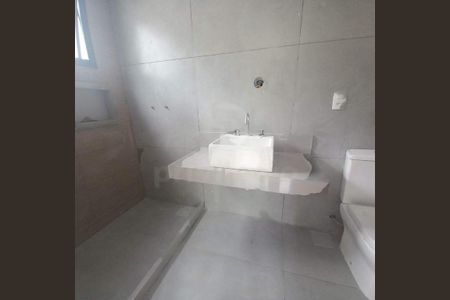 Casa à venda com 626m², 5 quartos e 3 vagas