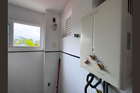 Casa à venda com 612m², 5 quartos e 4 vagasÁrea de Serviço