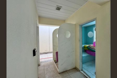 Casa à venda com 612m², 5 quartos e 4 vagasÁrea externa