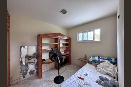 Casa à venda com 612m², 5 quartos e 4 vagasQuarto de Serviço