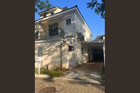 Casa à venda com 158m², 4 quartos e 2 vagas