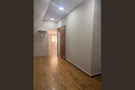 Casa à venda com 158m², 4 quartos e 2 vagas