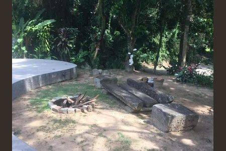 Casa à venda com 850m², 3 quartos e sem vaga