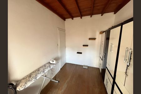 Casa à venda com 258m², 3 quartos e 2 vagasQuarto 2