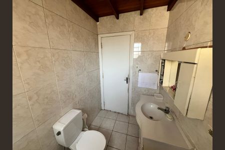 Casa à venda com 258m², 3 quartos e 2 vagasBanheiro