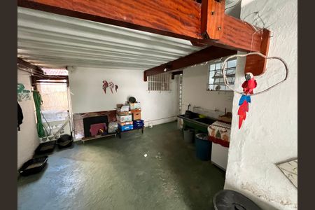 Casa à venda com 258m², 3 quartos e 2 vagasQuintal