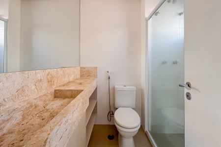 Studio para alugar com 45m², 1 quarto e 1 vaga Studio para alugar com 45m², 1 quarto e 1 vagaBanheiro