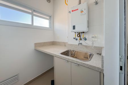 Studio para alugar com 45m², 1 quarto e 1 vaga Studio para alugar com 45m², 1 quarto e 1 vagaÁrea de Serviço