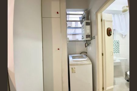 Apartamento à venda com 61m², 2 quartos e sem vaga Apartamento à venda com 61m², 2 quartos e sem vagaÁrea de Serviço