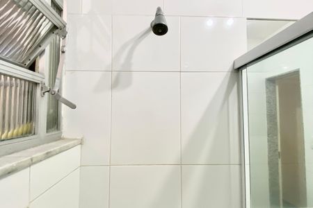 Apartamento à venda com 61m², 2 quartos e sem vaga Apartamento à venda com 61m², 2 quartos e sem vagaBanheiro