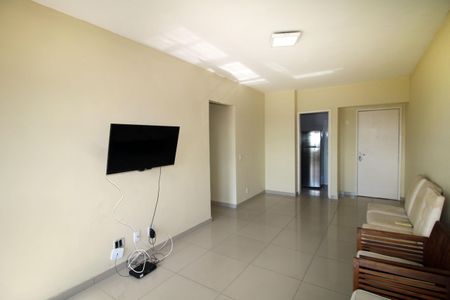 Apartamento para alugar com 70m², 3 quartos e 1 vagaSala
