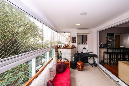 Apartamento à venda com 115m², 3 quartos e 2 vagas Apartamento à venda com 115m², 3 quartos e 2 vagasVaranda