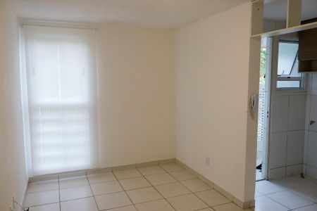 Sala de apartamento para alugar com 2 quartos, 52m² em Piratininga, Osasco