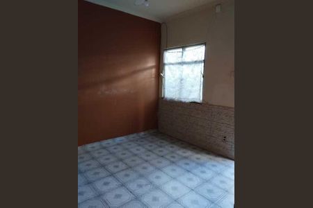 Casa à venda com 31m², 1 quarto e 1 vaga