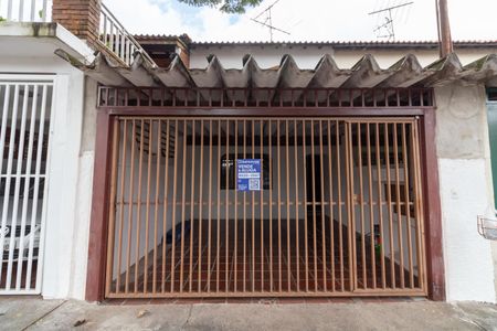 Casa à venda com 120m², 2 quartos e 2 vagasFachada