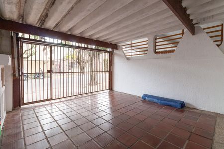 Casa à venda com 120m², 2 quartos e 2 vagasGaragem