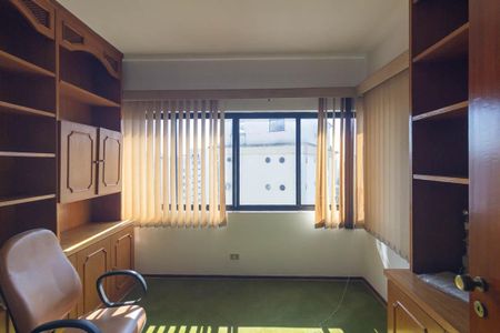 Apartamento para alugar com 215m², 3 quartos e 4 vagas Apartamento para alugar com 215m², 3 quartos e 4 vagasEscritório