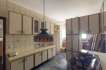 Apartamento para alugar com 215m², 3 quartos e 4 vagas Apartamento para alugar com 215m², 3 quartos e 4 vagasCozinha