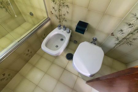 Apartamento para alugar com 215m², 3 quartos e 4 vagas Apartamento para alugar com 215m², 3 quartos e 4 vagasBanheiro / Suíte 2