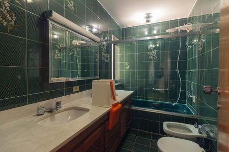 Apartamento para alugar com 215m², 3 quartos e 4 vagas Apartamento para alugar com 215m², 3 quartos e 4 vagasBanheiro /Suíte 1