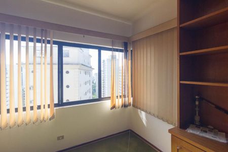Apartamento para alugar com 215m², 3 quartos e 4 vagas Apartamento para alugar com 215m², 3 quartos e 4 vagasEscritório