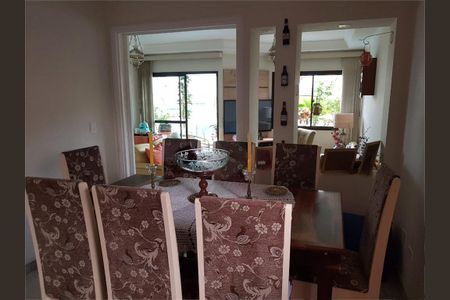 Apartamento à venda com 121m², 2 quartos e 2 vagas