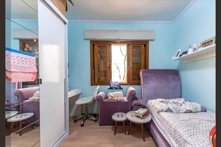 Casa à venda com 220m², 3 quartos e 3 vagas