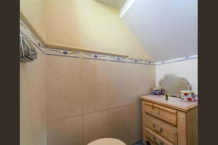 Casa à venda com 220m², 3 quartos e 3 vagas