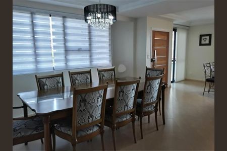 Apartamento à venda com 275m², 4 quartos e 3 vagas