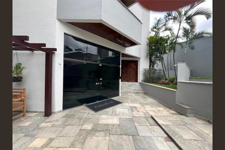 Apartamento à venda com 130m², 3 quartos e 1 vaga