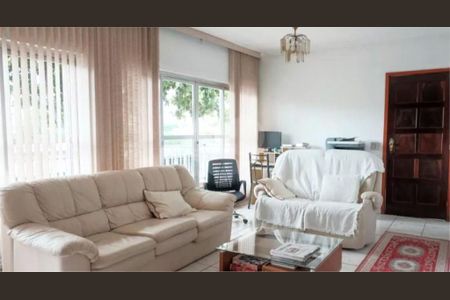 Casa à venda com 286m², 5 quartos e 4 vagas