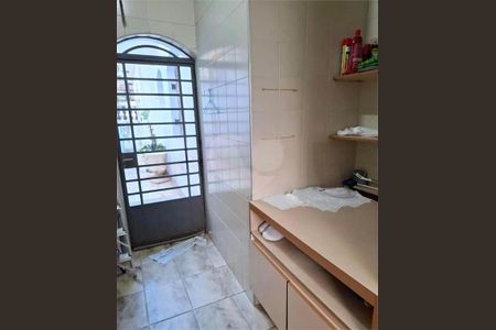 Casa à venda com 240m², 4 quartos e 2 vagas