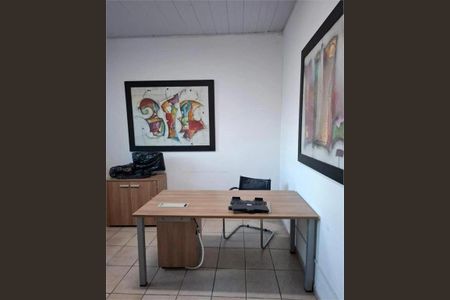 Casa à venda com 240m², 4 quartos e 2 vagas