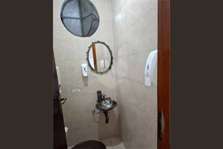 Casa à venda com 240m², 4 quartos e 2 vagas