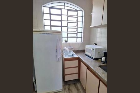 Casa à venda com 240m², 4 quartos e 2 vagas